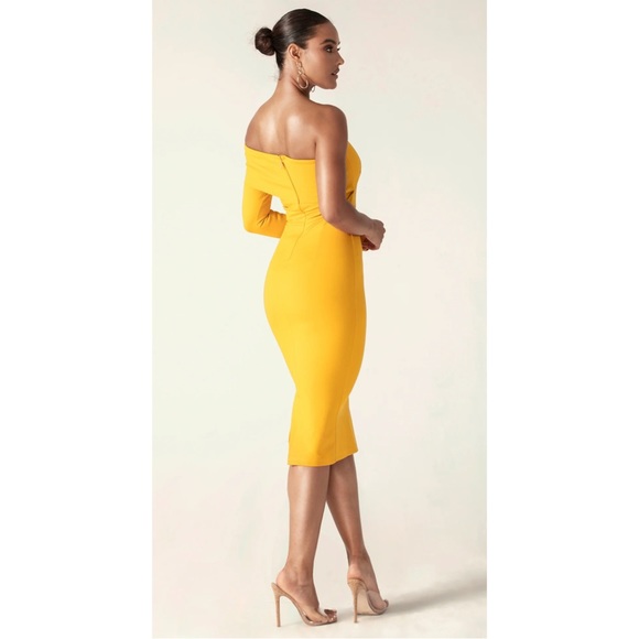 NWT Alieva Rita One Shoulder Dress in Mustard Yellow Woman’s Medium - Picture 2 of 8
